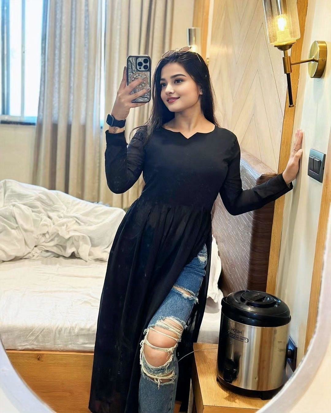 Bhuj no advance no booking full service available in Bhuj