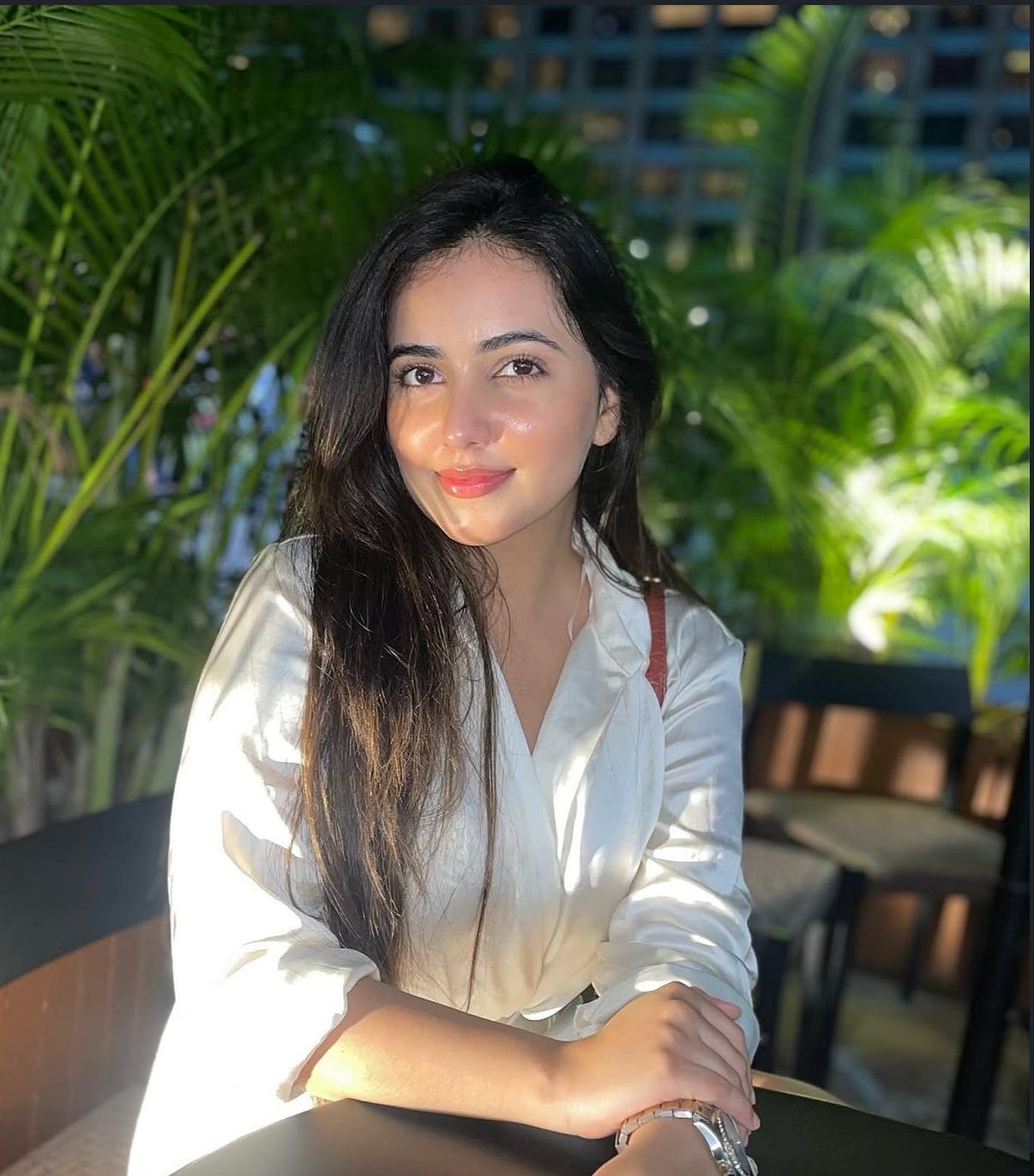 Surat Independent Escorts Call Girls Services available.