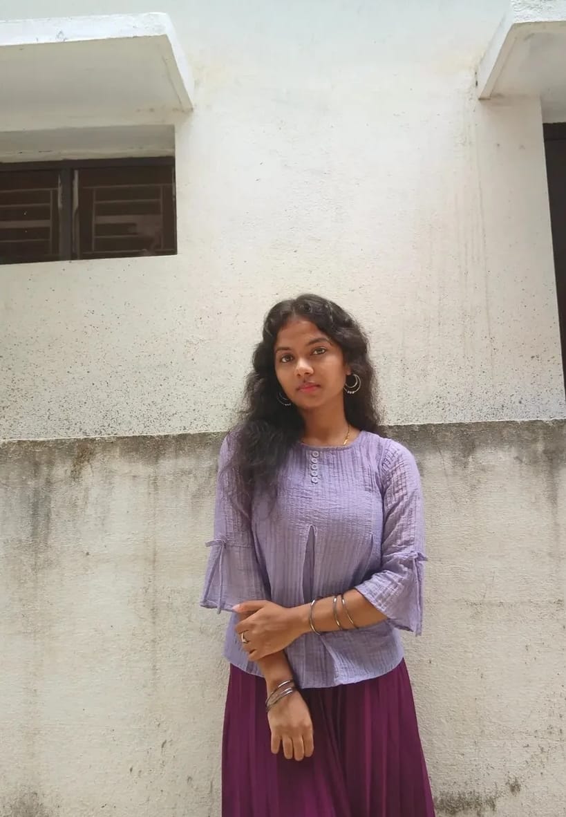 Visakhapatnam all area vip escort independent model hot available Riya