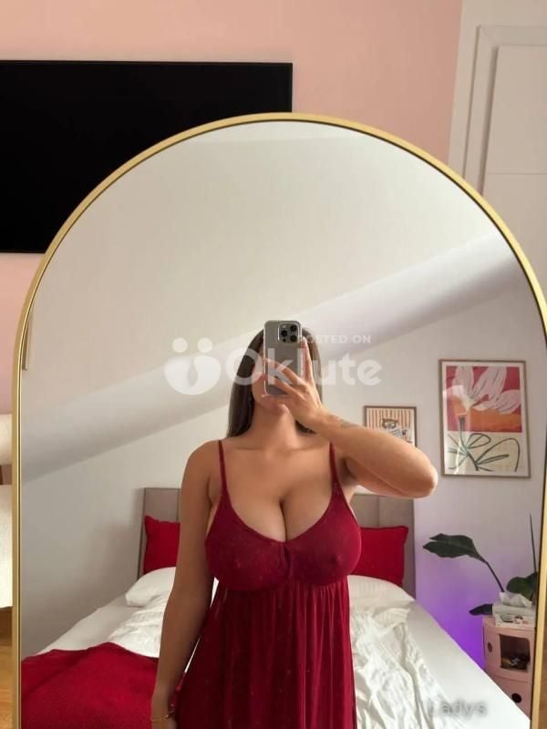 Nikki, escort service available 24/7 in Bangalore