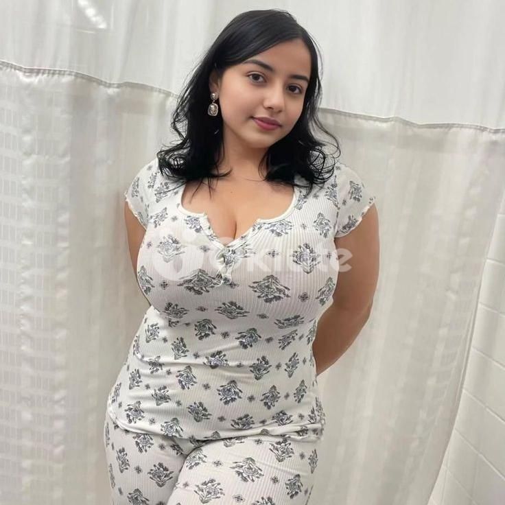 Myself Pallavi call girl 2000 unlimited shot low cost high quality girls available in Navsari